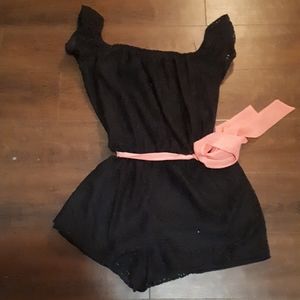 Size lrg "No comment" ROMPER